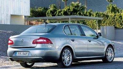 SKODA_SUPERB_400