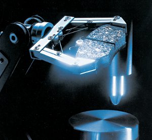 Fabricar_pastilla_de_freno_es_un_proceso_de_alta_tecnologia_su_calidad_ajuste_y_comprobacion_son_procesos_de_alta precision