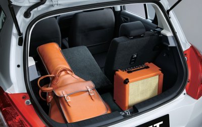 10-Suzuki_Swift_403
