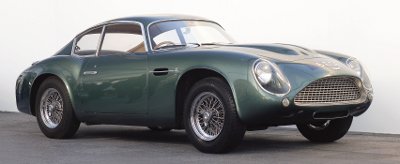Han_pasado_50_anos_Aston_Martin_y_Zag_401