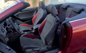2011_VW_Golf_Cabriolet_402