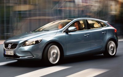 2012_Volvo_V40_400
