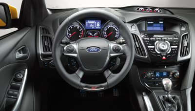 2012_sep_Ford_Focus_02
