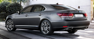 2012_nov_lexus_ls_02