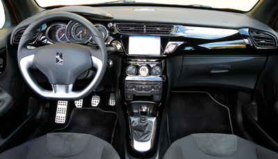 mar_2013_citroen_ds3_cab_02