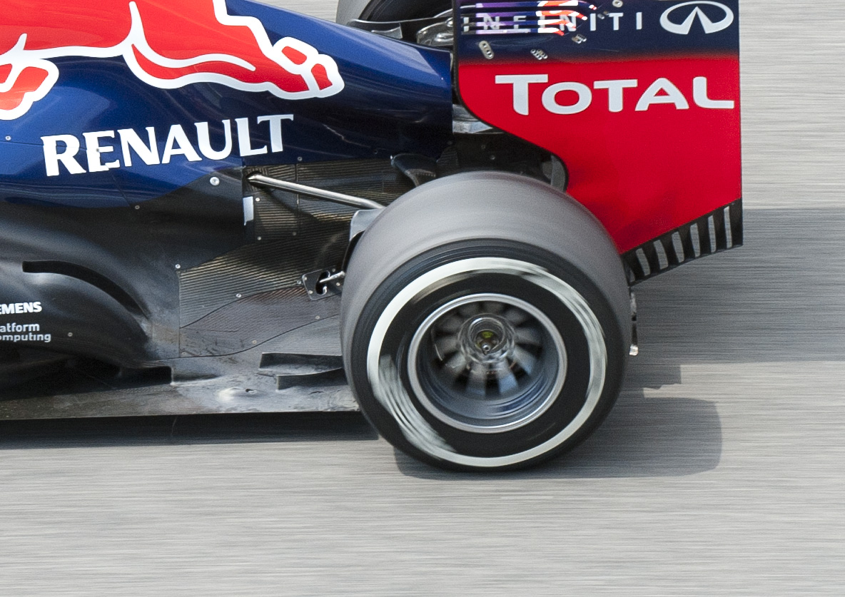 PRIMERA PRUEBA DE FUEGO PARA PIRELLI