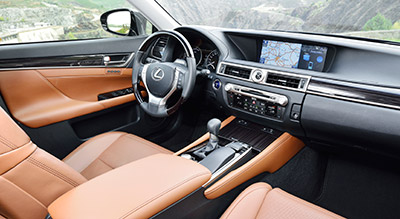 feb_2014_lexusgs300h_02