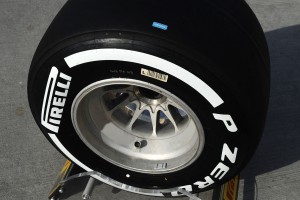 Stickers_Pirelli1-motor mundial-pepe valenciano