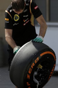 p10-Pirelli-motor mundial-pepe valenciano
