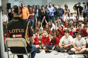 119-f1-Evento-Renault_Pastor-Maldonado_Mayo-2014-Fotografo_Pepe-Valenciano