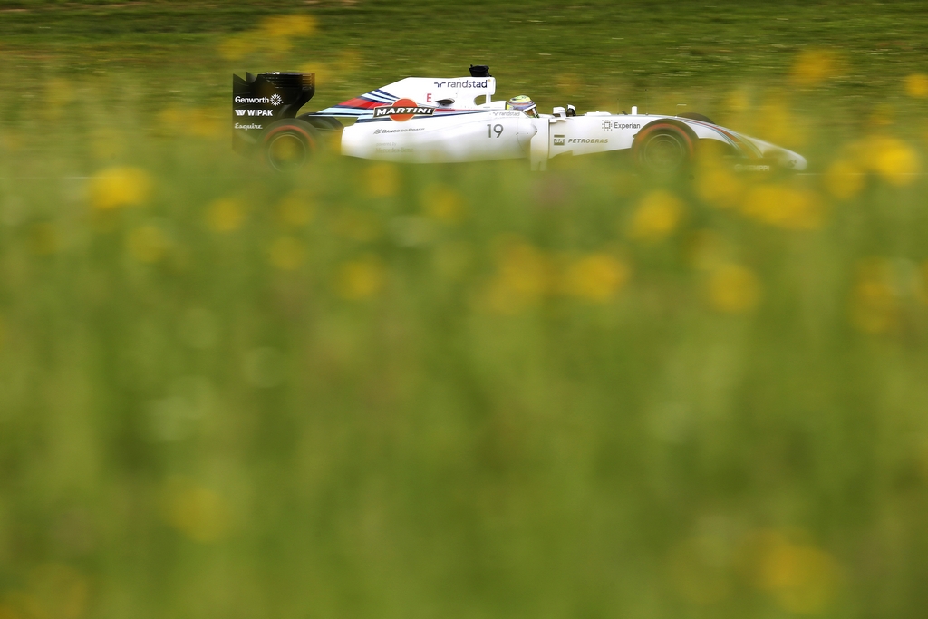 F1-GP AUSTRIA: WILLIAMS APAGA LA ESTRELLA DE MERCEDES