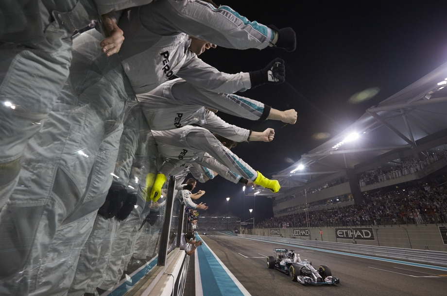 07-GP-F1-AbuDhabi-2014-MotorMundial_©Foto Mercedes AMG Petronas