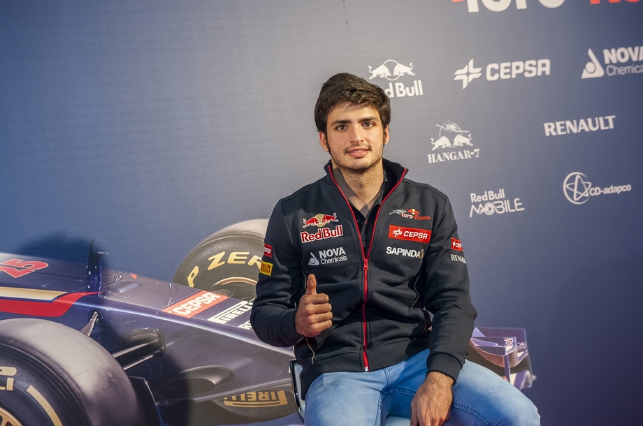 F1: CARLOS SAINZ APUNTA ALTO