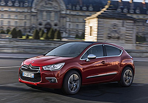 DS 4