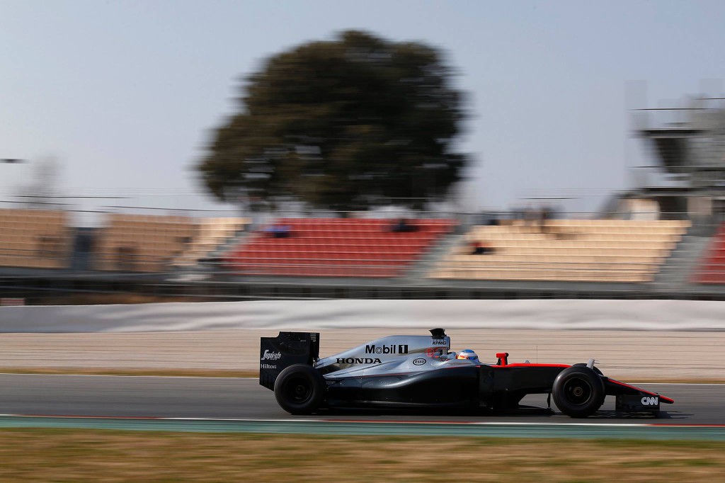 F1-Test-Montmelo-dia-2-Fernando-Alonso-Motor-Mundial-©Foto Mclaren-Honda-01