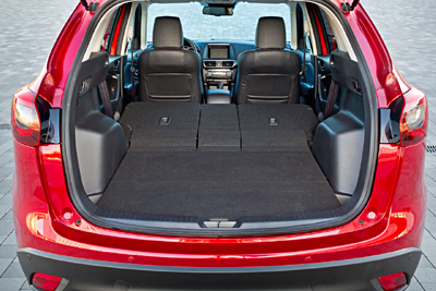 Mazda_CX5_2015_-interior-maletero (400)