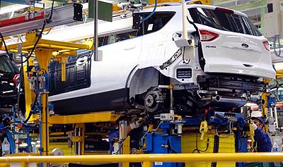 La producción de vehículos incrementa el índice de producción industrial español