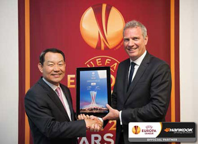 Hankook renueva su acuerdo de patrocinio con la UEFA Europa League hasta 2018
