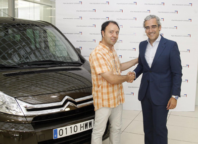 LA FUNDACIÓN PSA PEUGEOT CITROËN DONA 15.000 EUROS A LA FUNDACIÓN JUANSOÑADOR