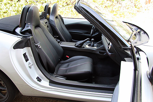 42 Mazda MX-5 2.0 160 CV Luxury Pack Sport interior asientos 500