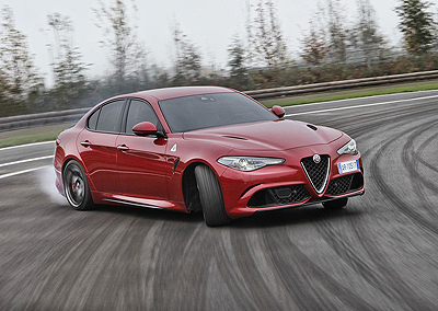 160510_alfa-romeo_giulia-quadrifoglio_49-400