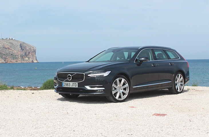 Volvo V90: Coche familiar y de Ocio del Año 2017