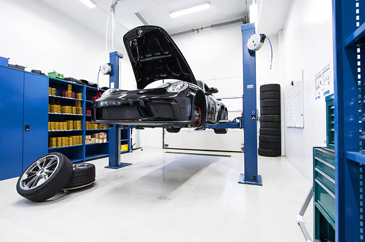 Tenneco: acuerdo definitivo para adquirir Öhlins Racing
