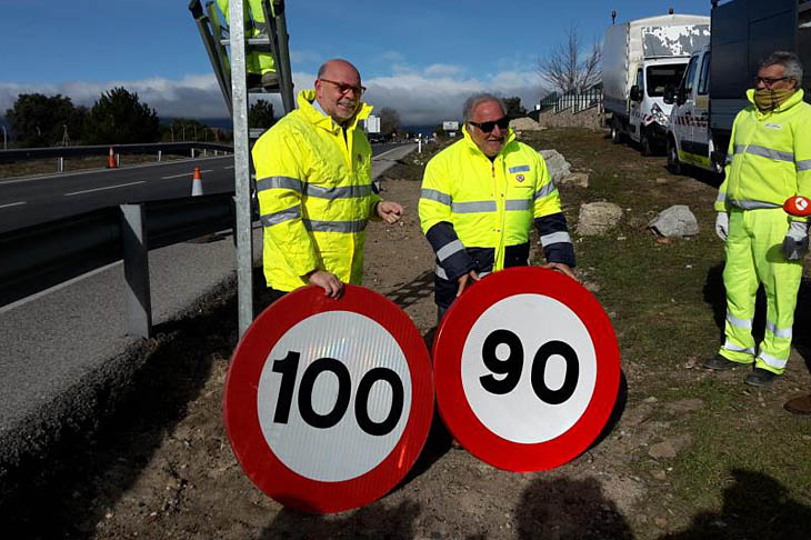 Velocidad limitada a 90 en carreteras convencionales