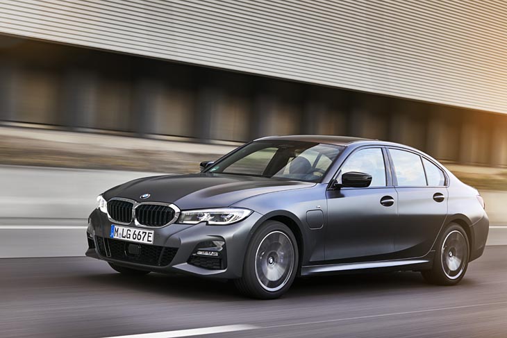 Nuevos híbridos enchufables BMW 320e y 520e