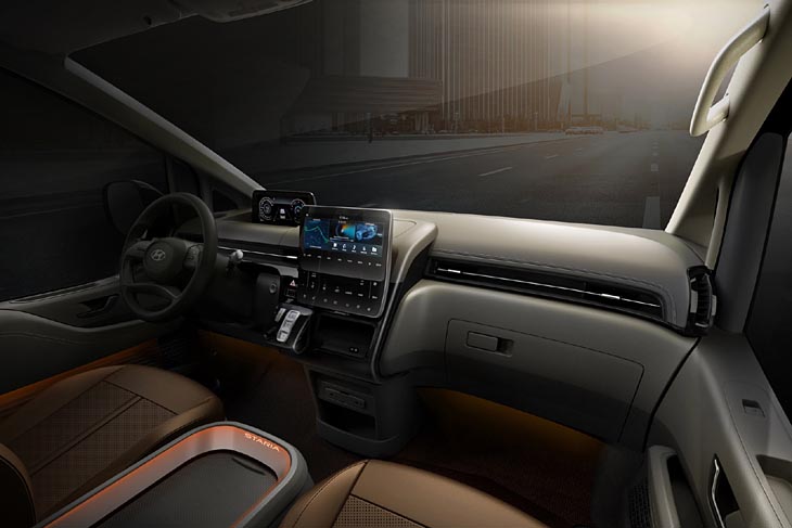 La imagen tiene un atributo ALT vacío; su nombre de archivo es Hyundai-Staria-Premium_salpicadero.jpg