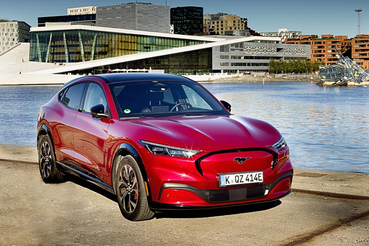 Ford Mustang Mach-E: diseño emocional con corazón eléctrico