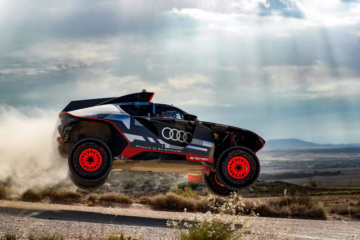 El Audi RS Q e-tron se prueba en España