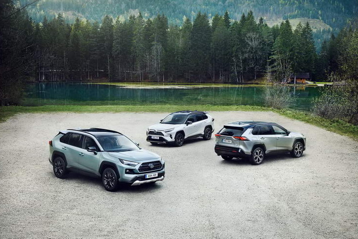 Toyota RAV4 Adventure y nueva gama Plug-in 2022