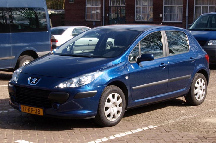 Los 10 coches que más fueron a los talleres en 2021