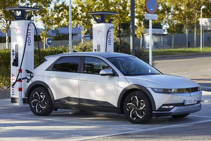 Michelin creará neumáticos ecológicos para los eléctricos de Hyundai