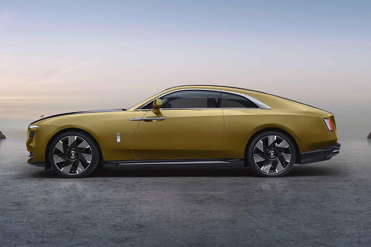 Rolls-Royce Spectre 2023 perfil lateral