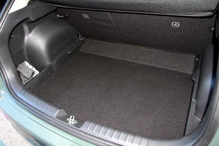 Prueba Kia Niro HEV 141 CV Emotion 2022 