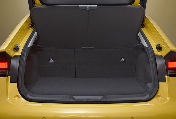 Toyota Prius 2023: en Europa solo en híbrido enchufable