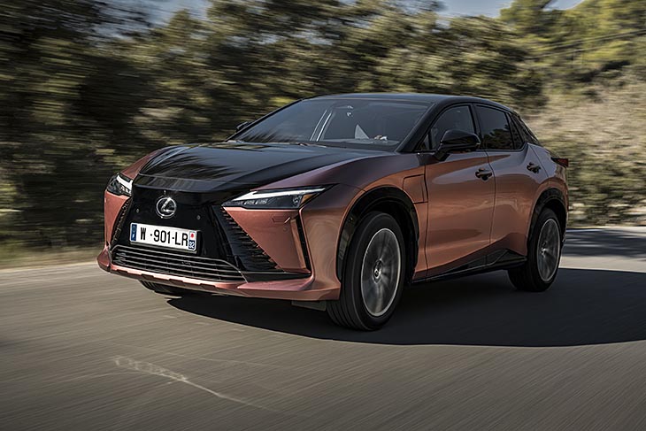 Lexus RZ 450e: Coche de Vanguardia del Año 2023