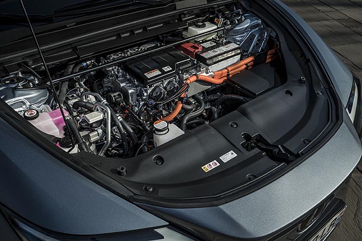 Lexus RZ 450e: Coche de Vanguardia del Año 2023