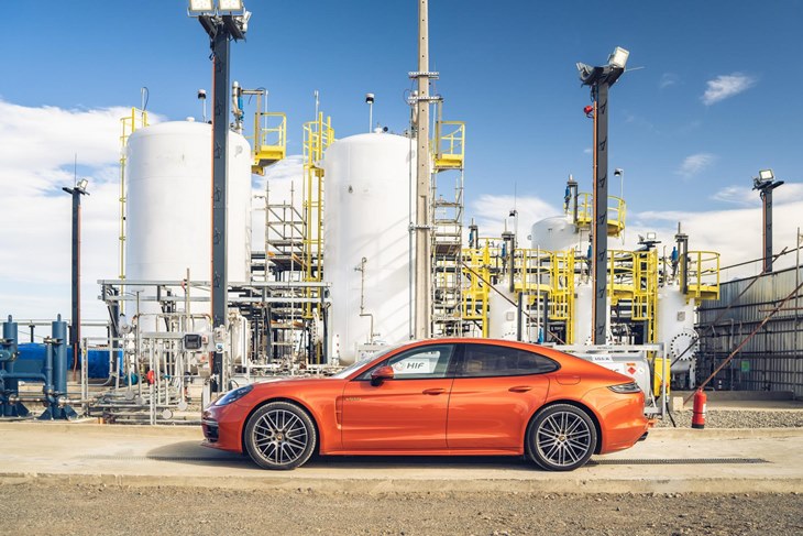 E-Fuels: Porsche continua la creación de combustibles ecologicos