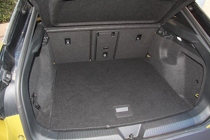 Prueba VW ID.4 Pro Performance 150 kW trasera dinamica