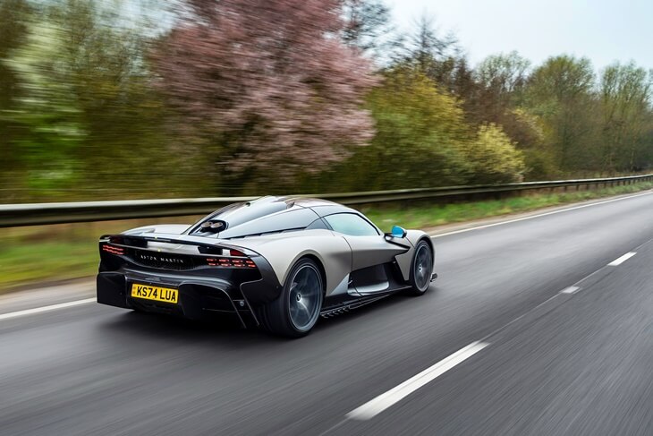 Aston Martin Valhalla: a un paso de la producción