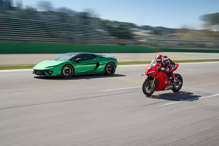 Lamborghini Temerario vs Ducati Panigale V4: duelo de titanes