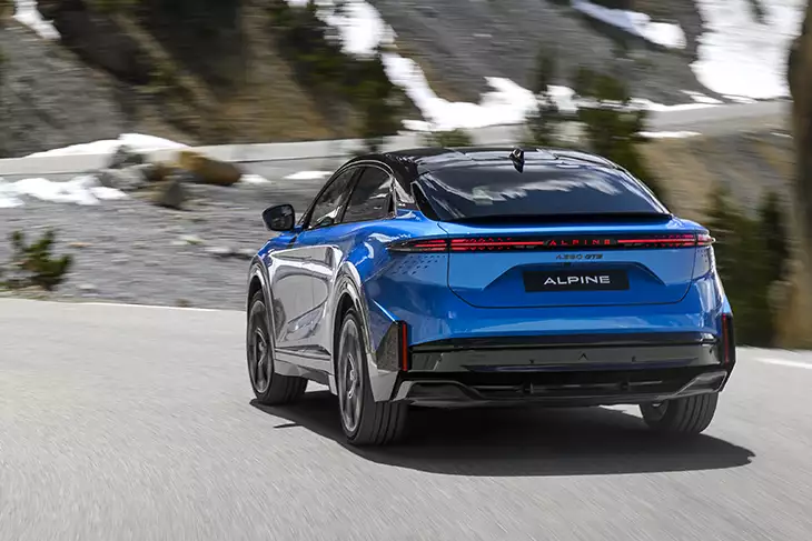 Alpine A390: 470 CV en formato Sport Fastback