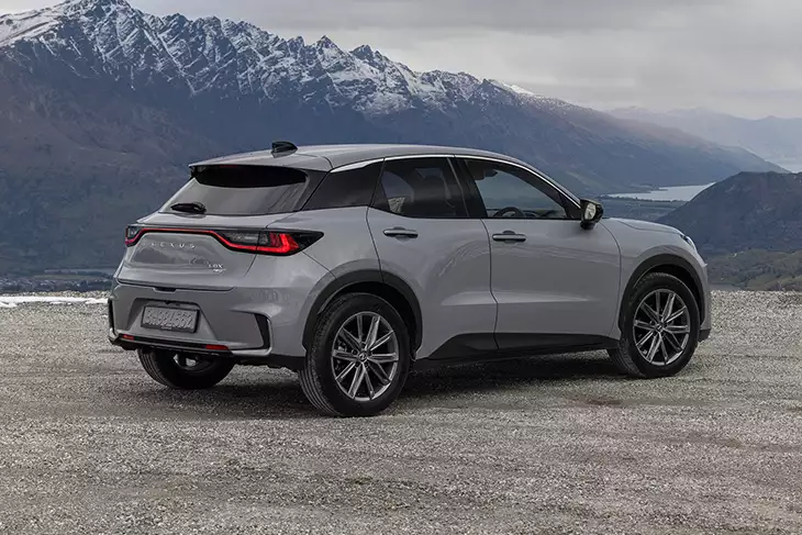 Lexus LBX 2025: con mejoras en la gama