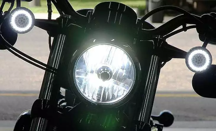 Las luces LED en motocicletas