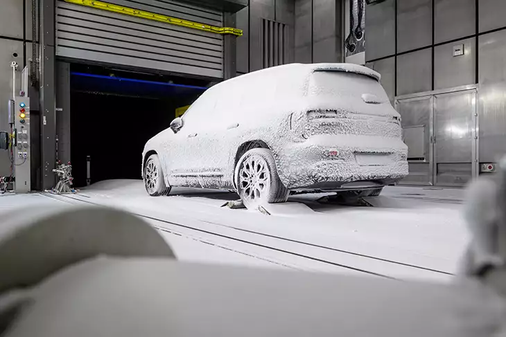 Mercedes GLB 2026: interior al descubierto