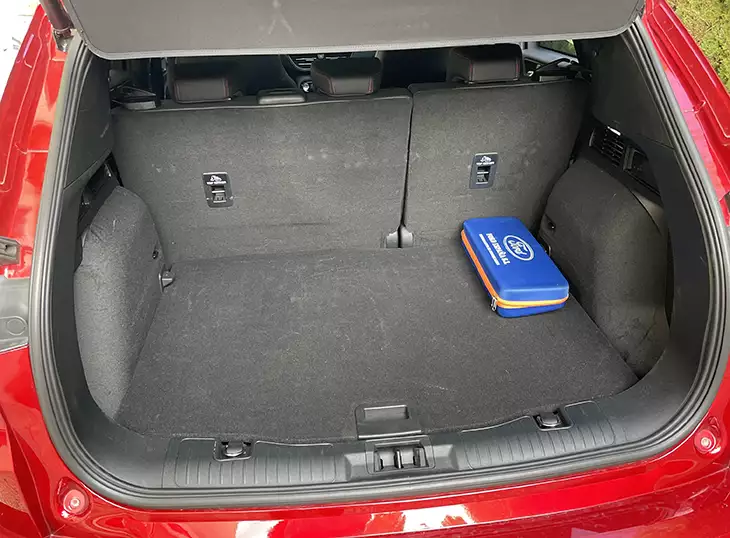 Prueba: Ford Kuga FHEV AWD ST-Line X 2025