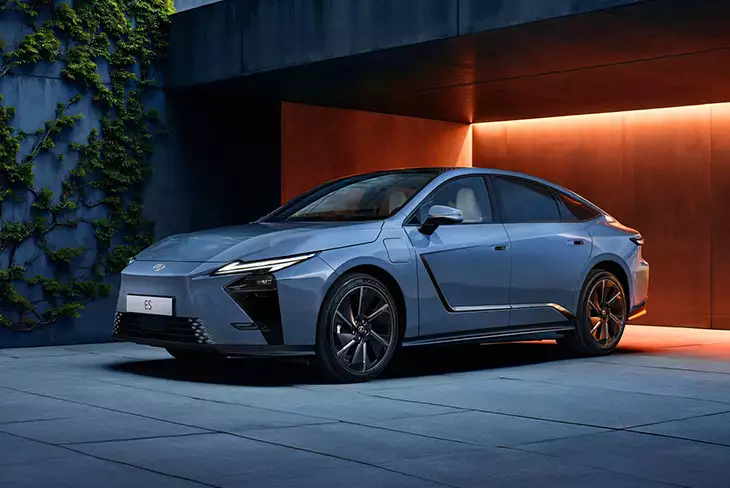 Lexus ES 2026: nos sentamos en el nuevo sedán premium